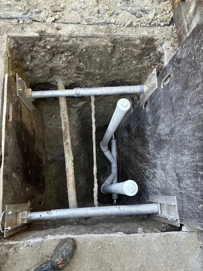 Experienced plumber completing Drain Cleaning work in Centennial